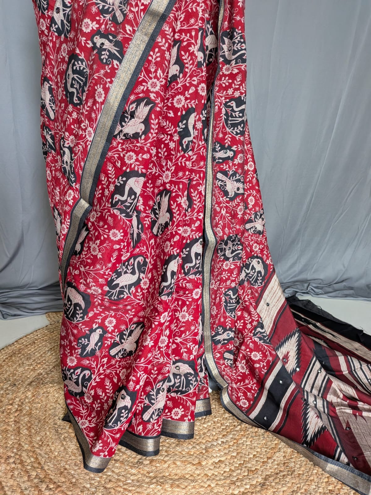 Red & Black Floral Printed Mirror Saree