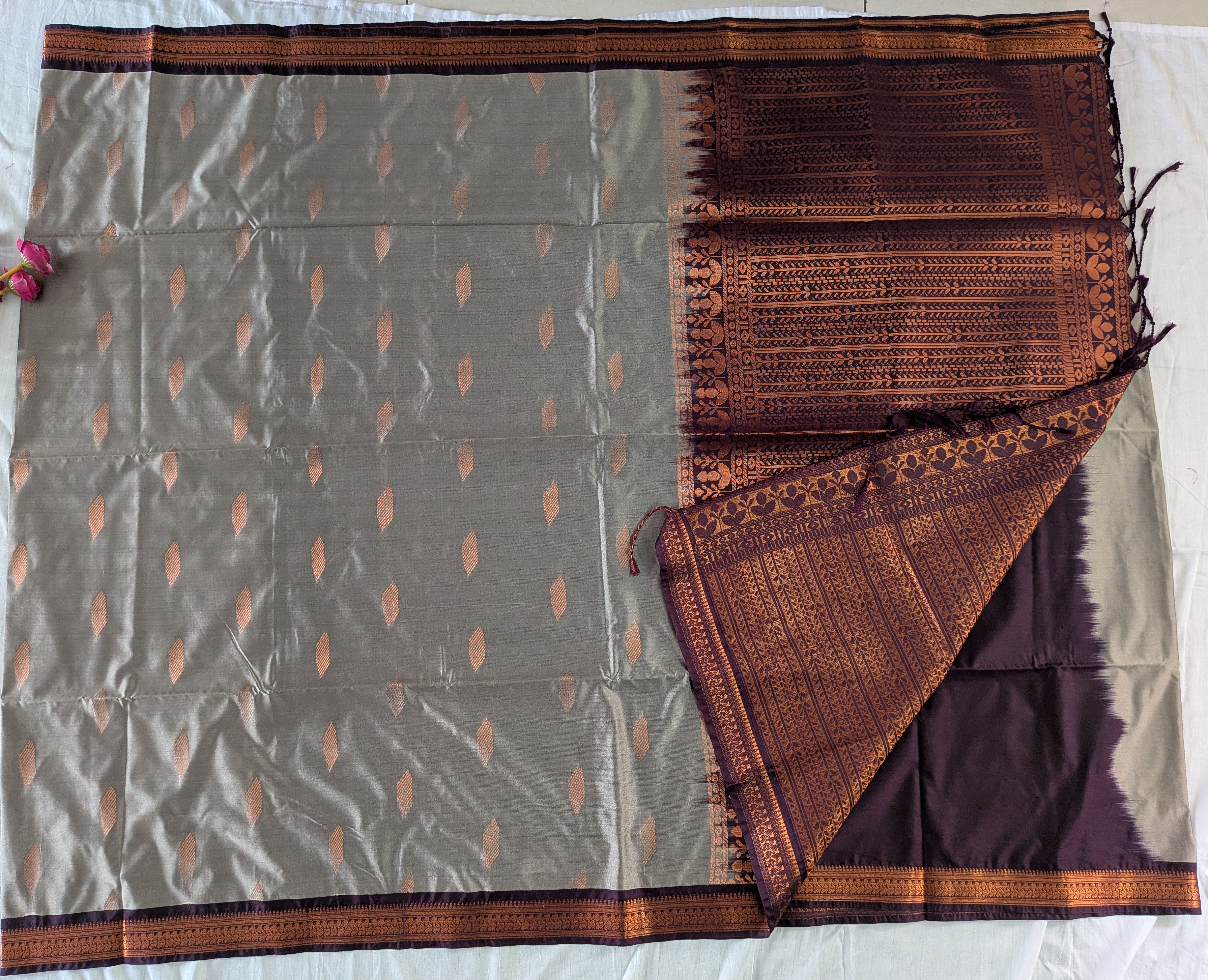 Small Border Uppada Pattu Sarees (Slate Grey)