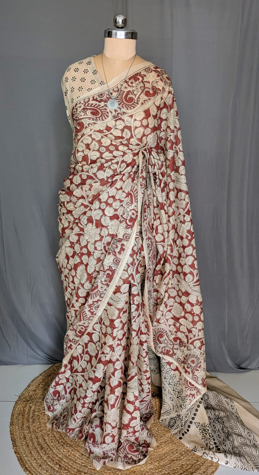 Maroon & Beige Kalamkari Printed Saree