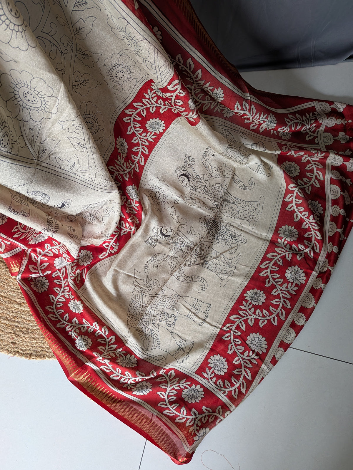 Ivory Red Heritage Printed Saree