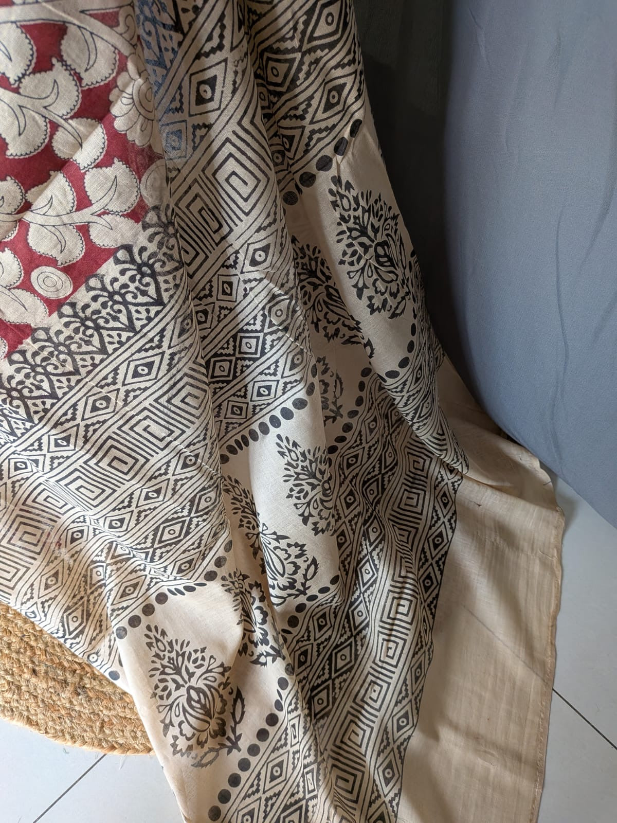 Maroon & Beige Kalamkari Printed Saree