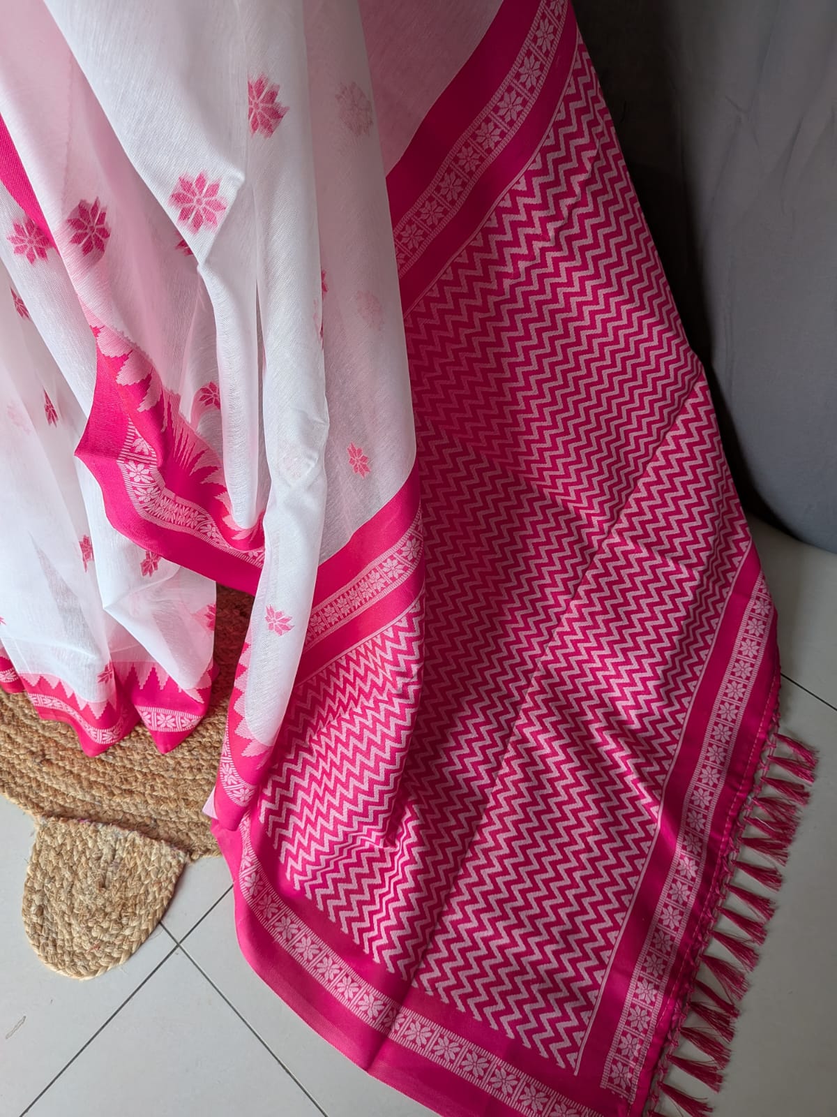 White & Pink MulCotton Saree