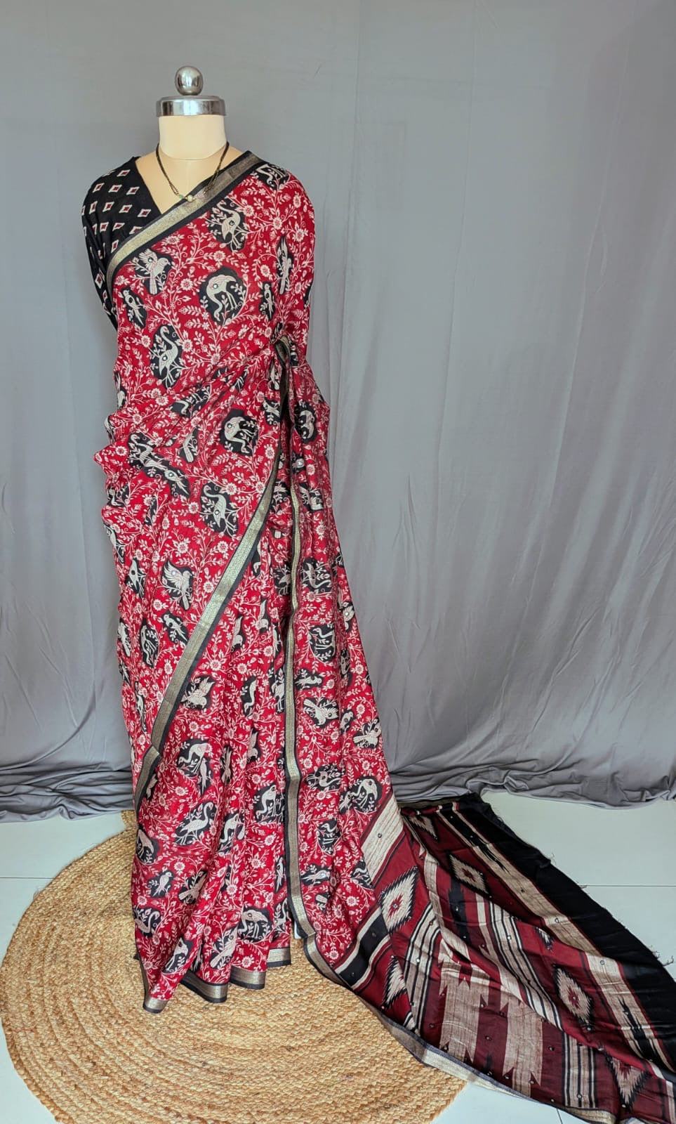 Red & Black Floral Printed Mirror Saree